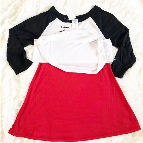 DISNEY MICKEY MOUSE HALLOWEEN SHIRT WITH CAPE - Picture 3 of 6